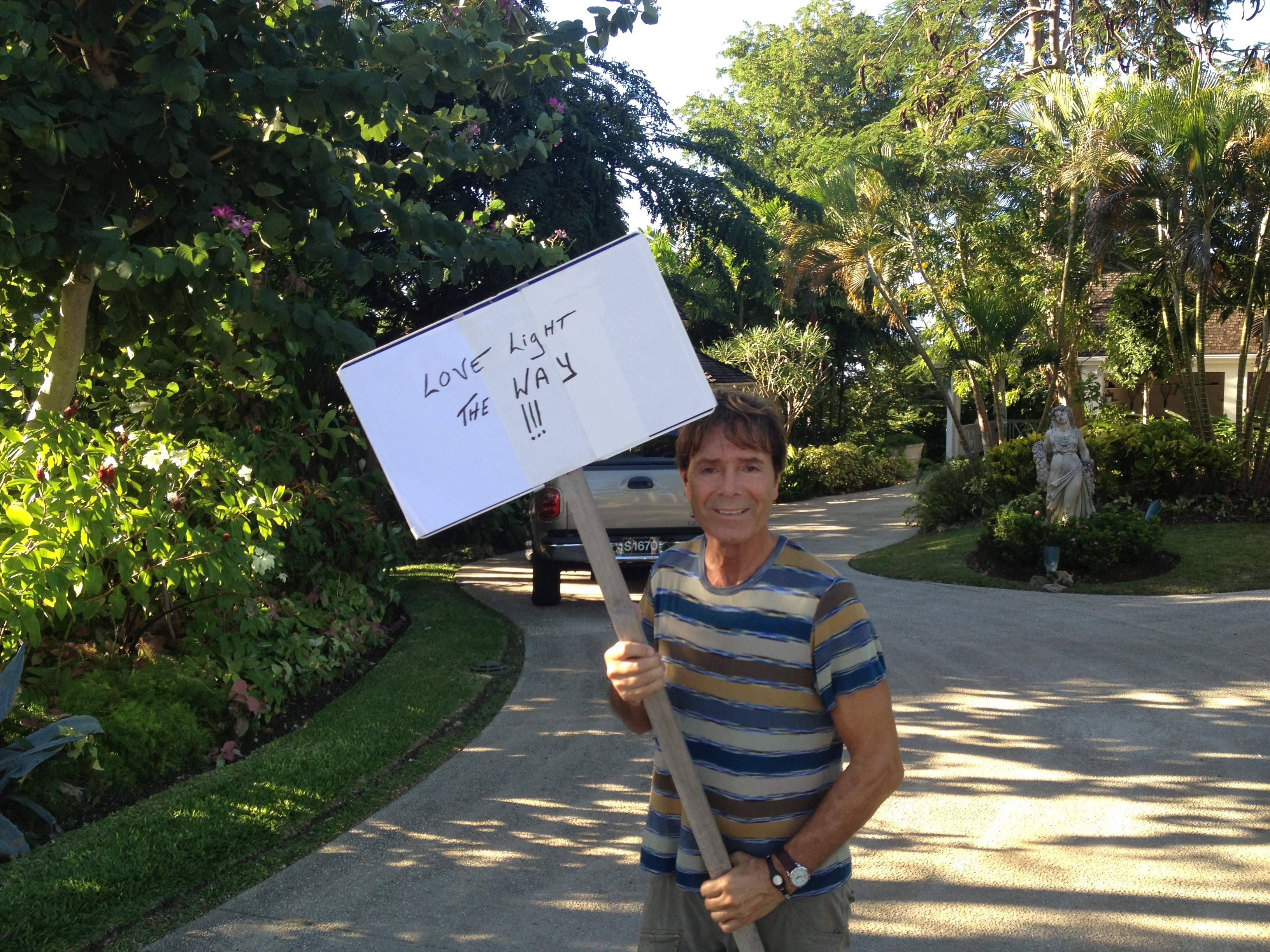 Sir Cliff Support'