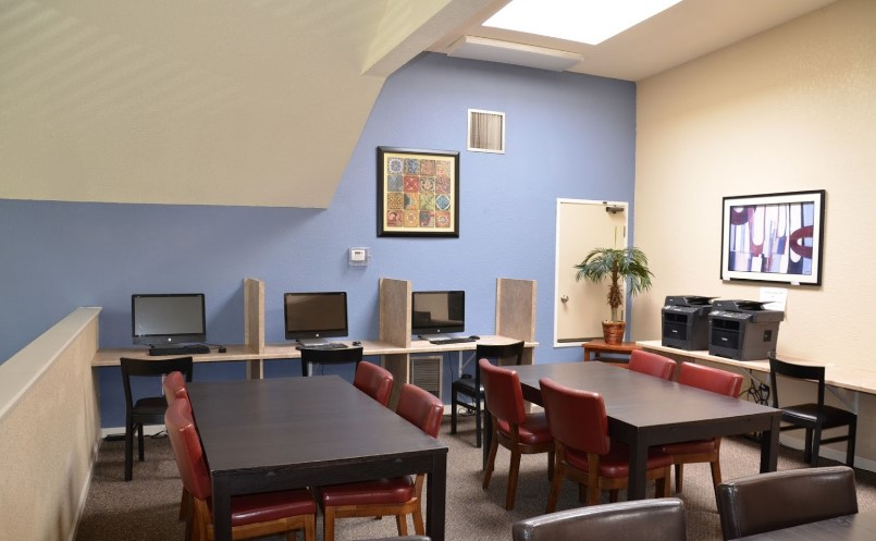 UC Davis Apartments'