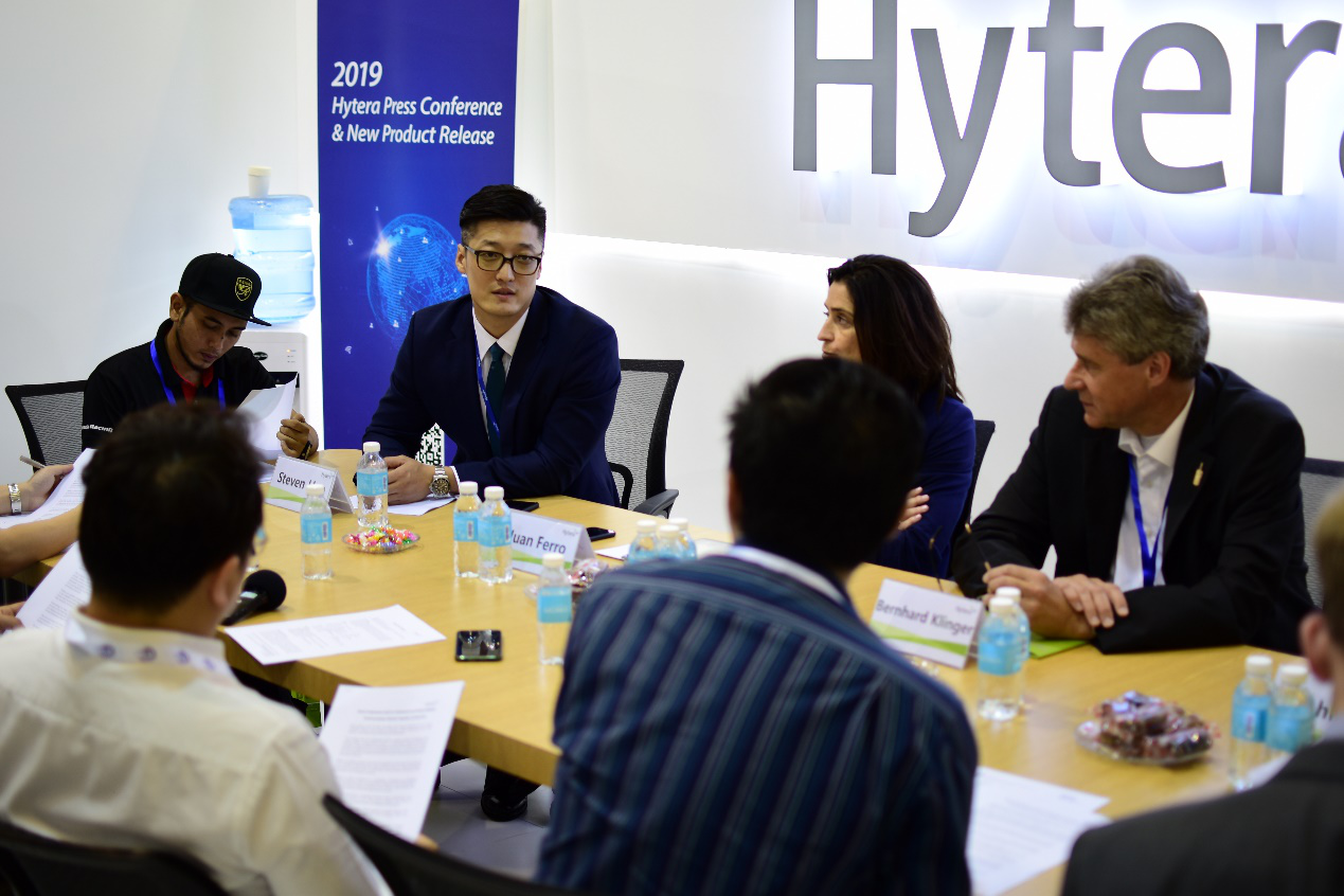 Hytera Emphasises itself as Professional and Private Wireles