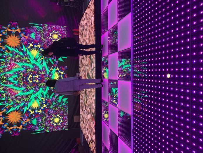 A Feast Combining Interactive Light Floor and LED Screen'