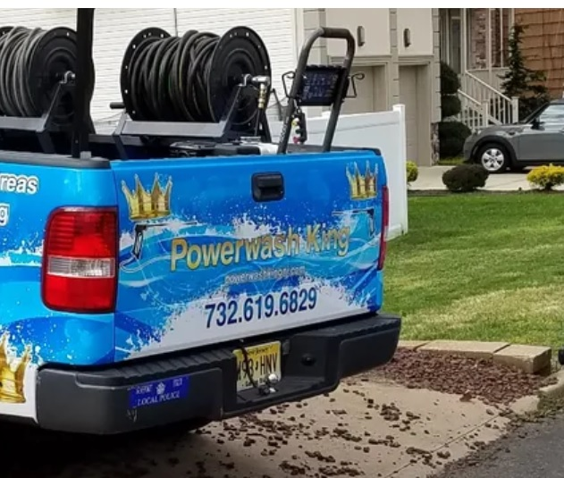 Power Wash King | Power Washing Services Logo