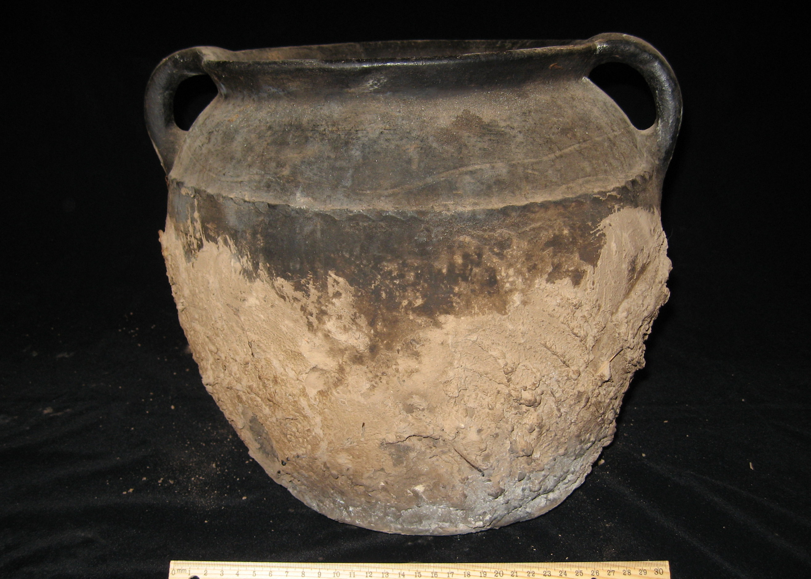 Joel Klenck: Late Bronze-Early Iron Age bowl (Artifact 5).'