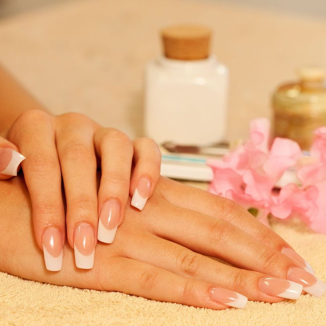 Company Logo For Lee Nails'