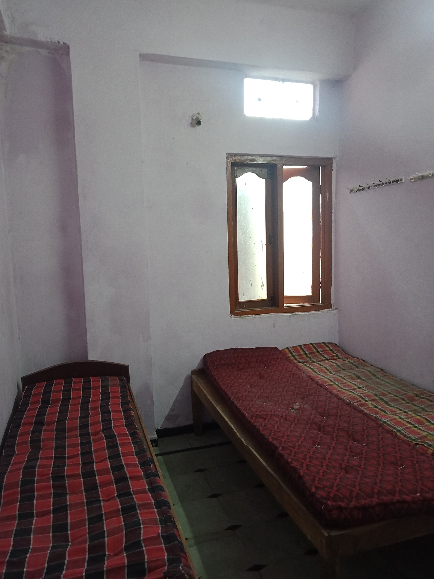 Hostels Near Satyam Theatre Ameerpet'