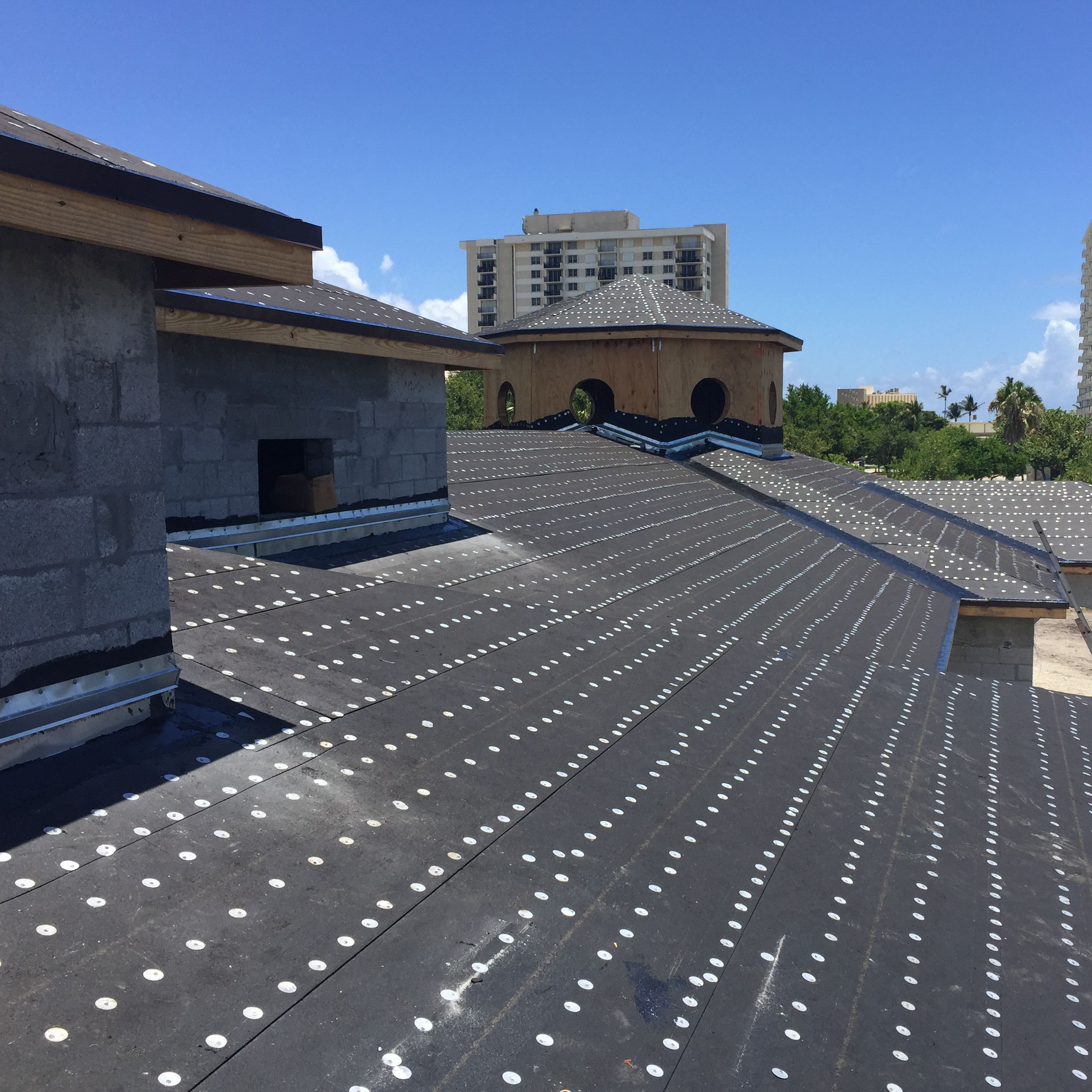 Roofing Companies'