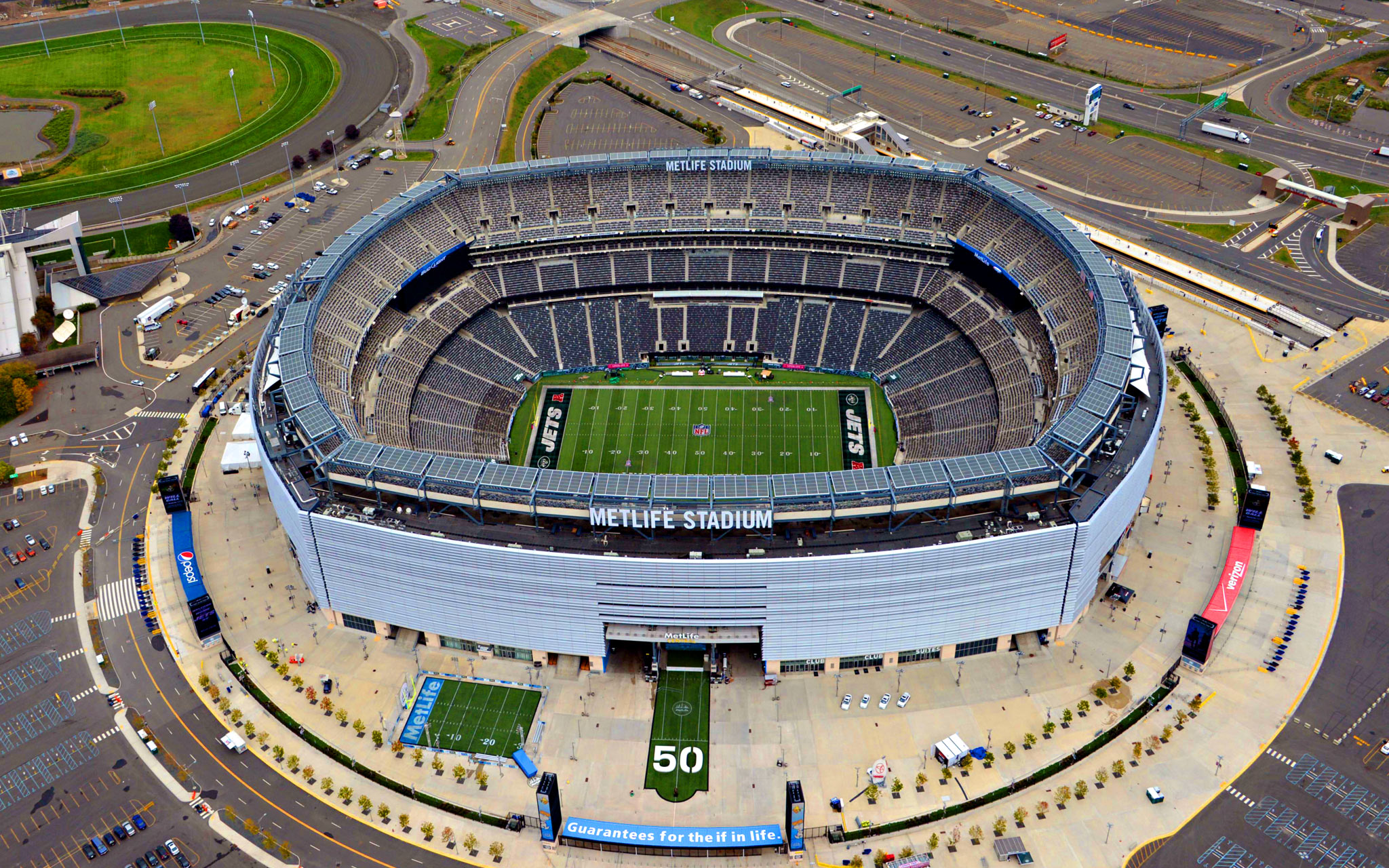 2014 Super Bowl in Metlife Stadium'