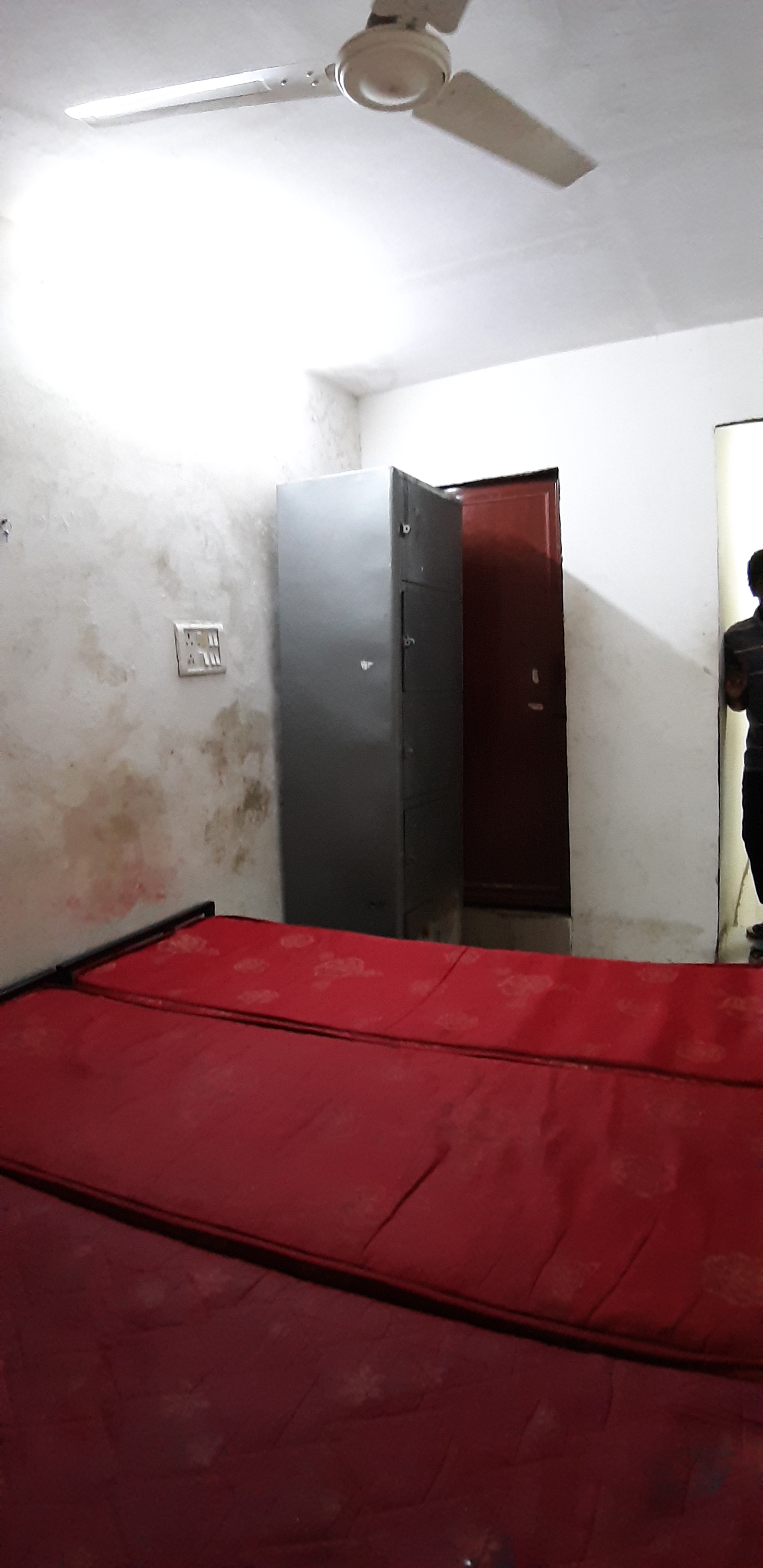 Deluxe Hostel In Ameerpet'