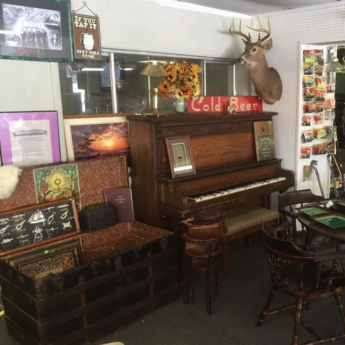 West Rome Trading Company Logo