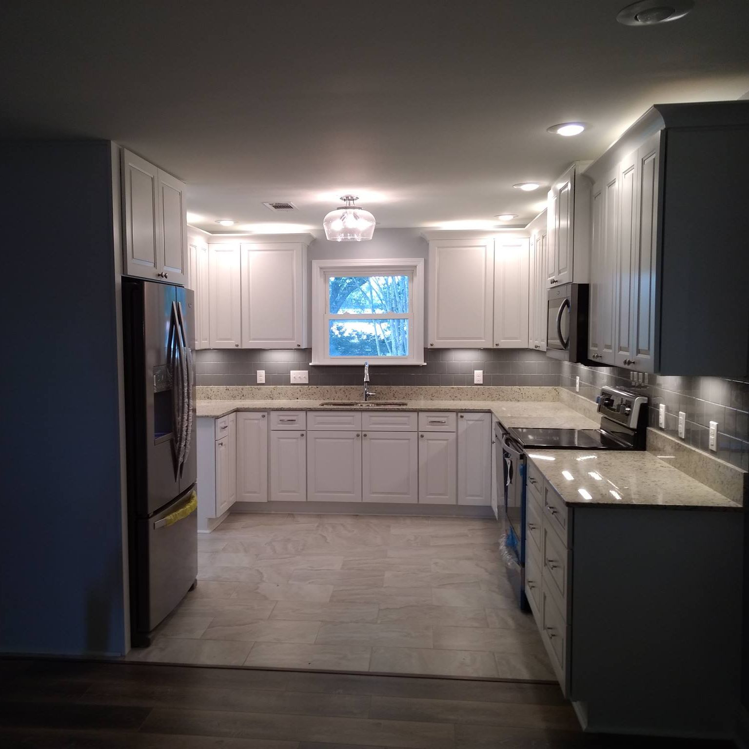 Varnado Builders LLC Logo