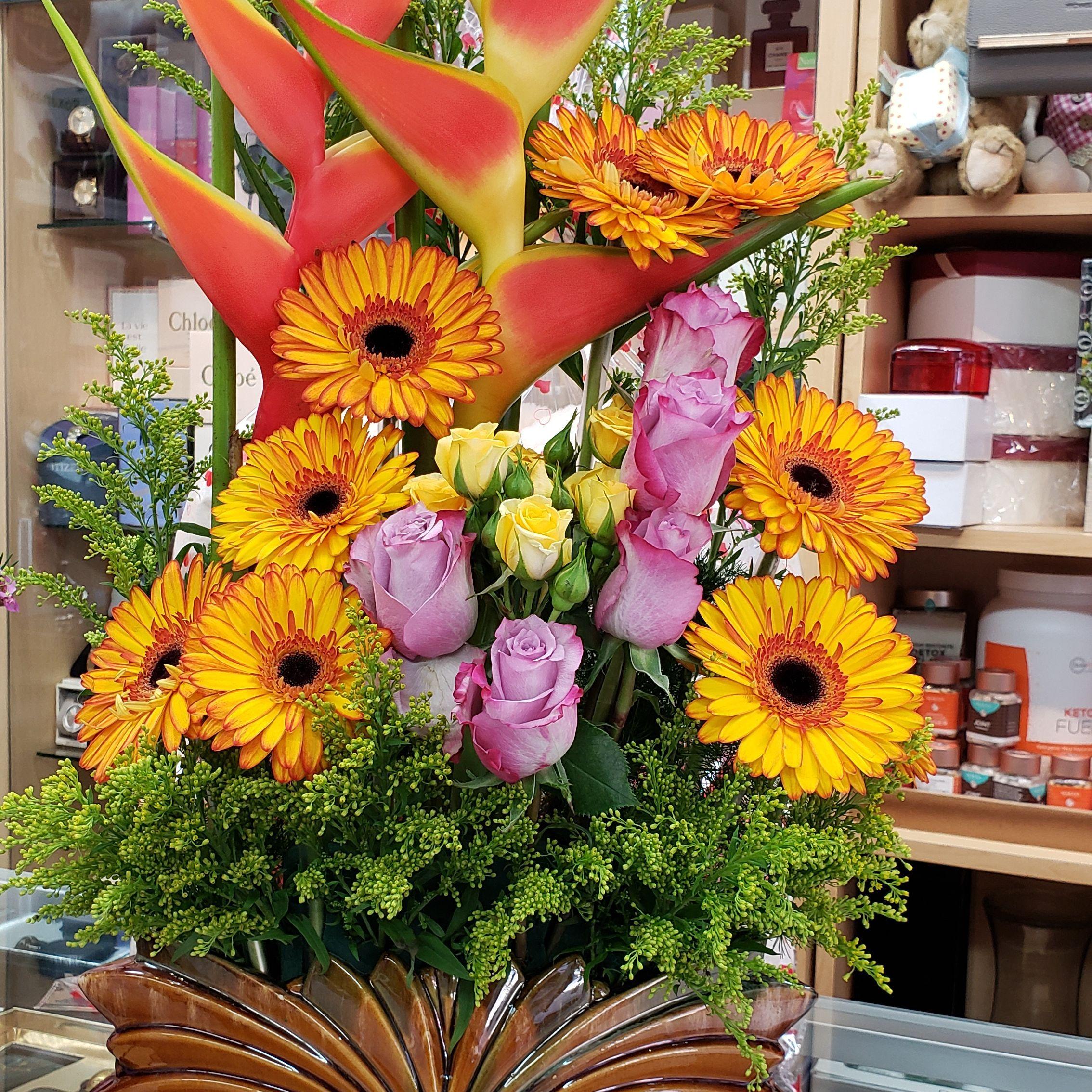 Company Logo For Roxana Flower Shop'