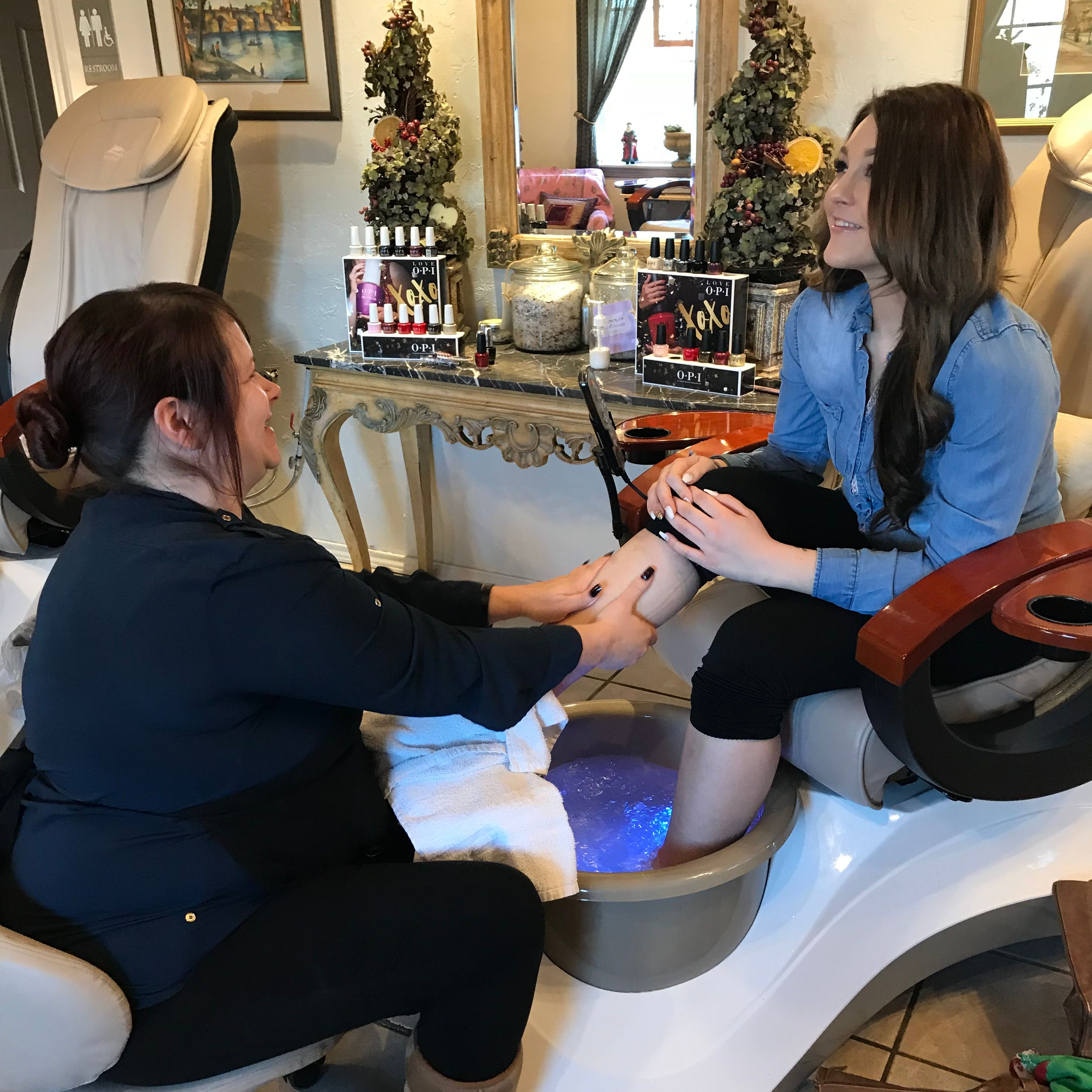 Manicures'