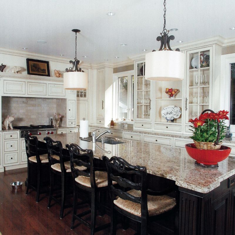 Custom Cabinets'