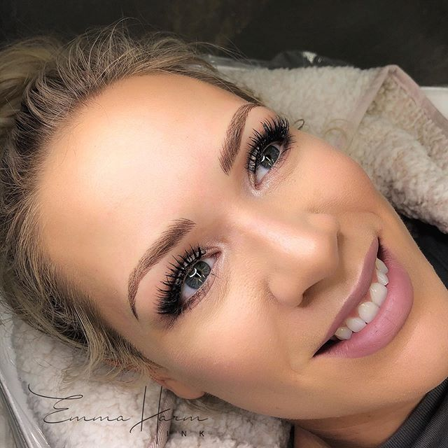 Ombre Powder Brows'