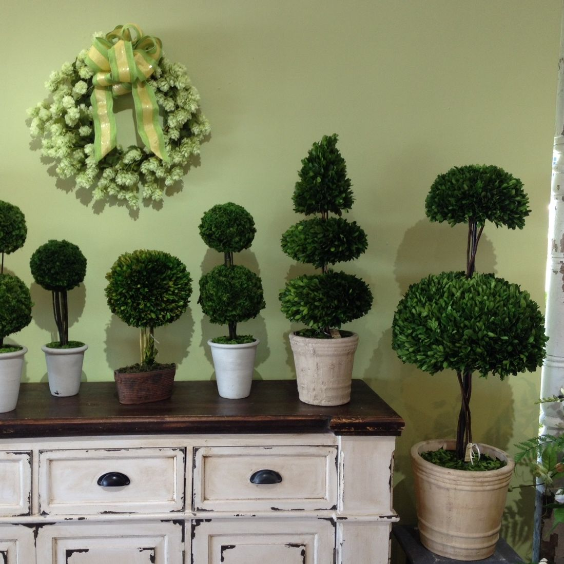 Home Decor Stores'