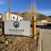 Riverside Storage Logo