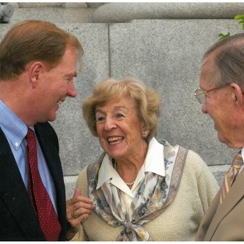 Company Logo For Oxford Financial Group, Inc.'