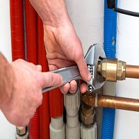 Daniels Inc Plumbing Heating And Gas Logo