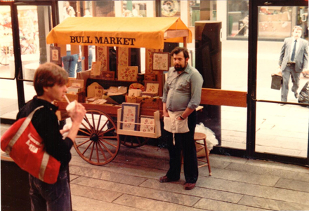 Notes & Queries founder and owner Alan Harnik in 198'