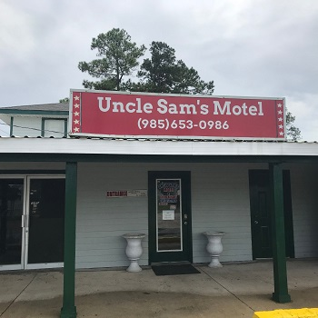 Company Logo For Uncle Sams Motel'