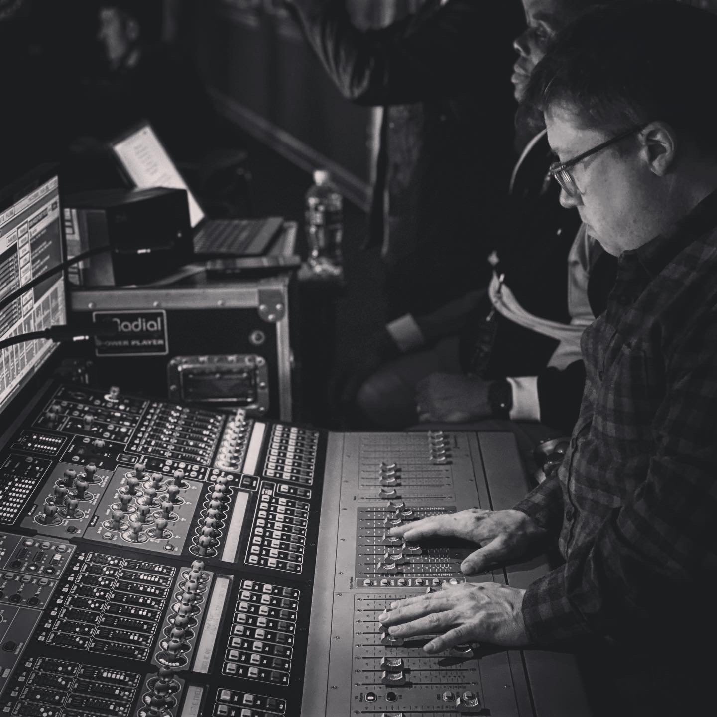 Sean Quackenbush, FOH for Brandi Carlile, mixing at FOH