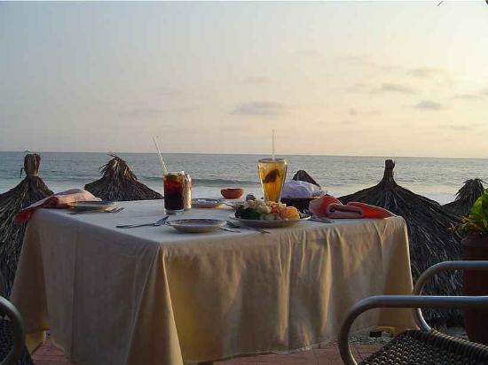 Seaside Table'