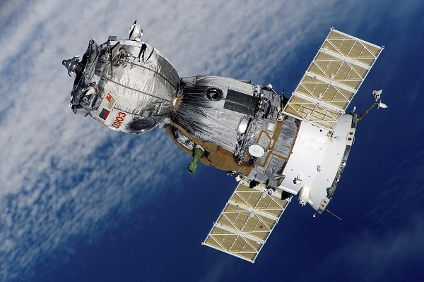 Satellite Manufacturing Market