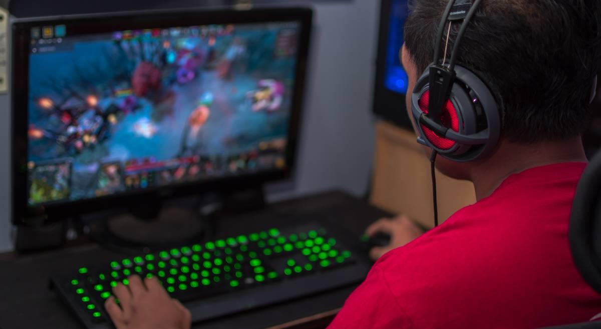 Online Gaming Market is Dazzling Worldwide| Activision Blizz'