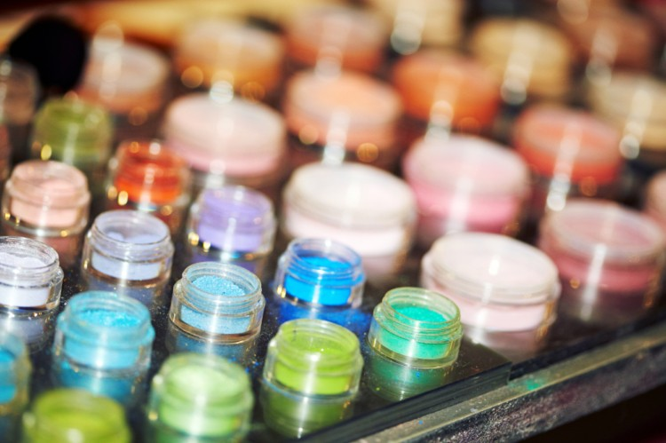 Colour Cosmetic Market'