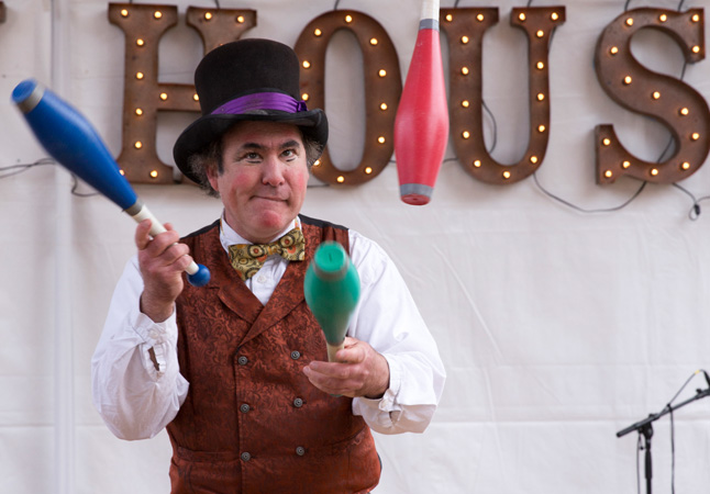 Boswick The Clown Offers to Entertain Kids Online'