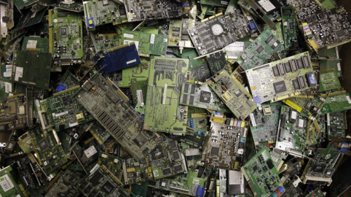 Buiseness Thriving On Electronic Waste Recycling and Disposa'