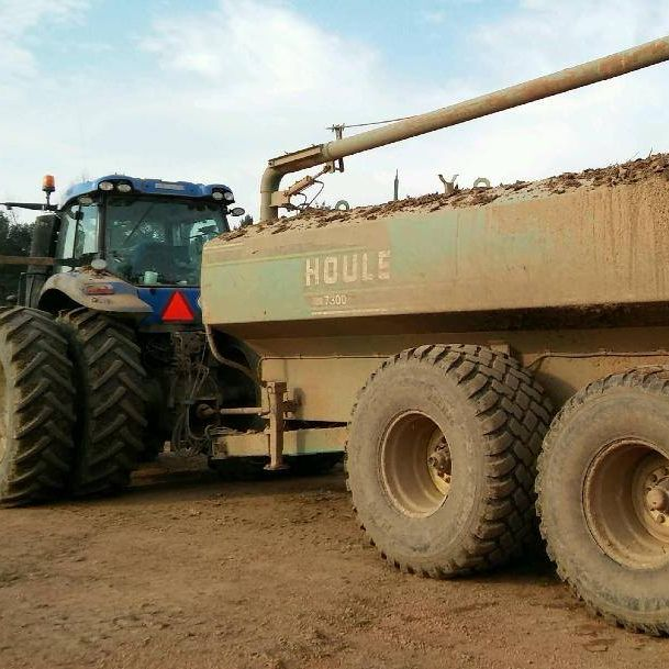 Manure Hauling'