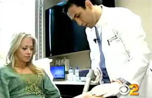 Dr. Simon Ourian performs cellulite removal treatment'