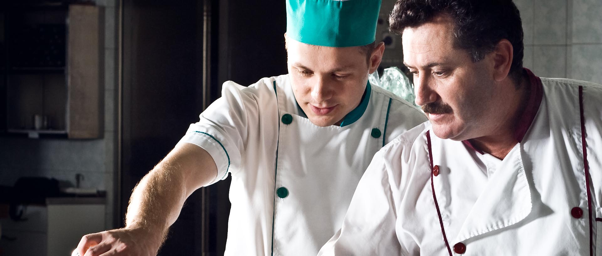 Learn to be a Chef Inside a Restaurant or Hotel Kitchen