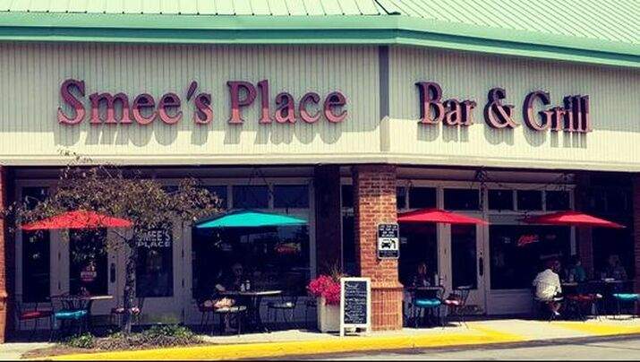 Smee's Place Bar & Grill