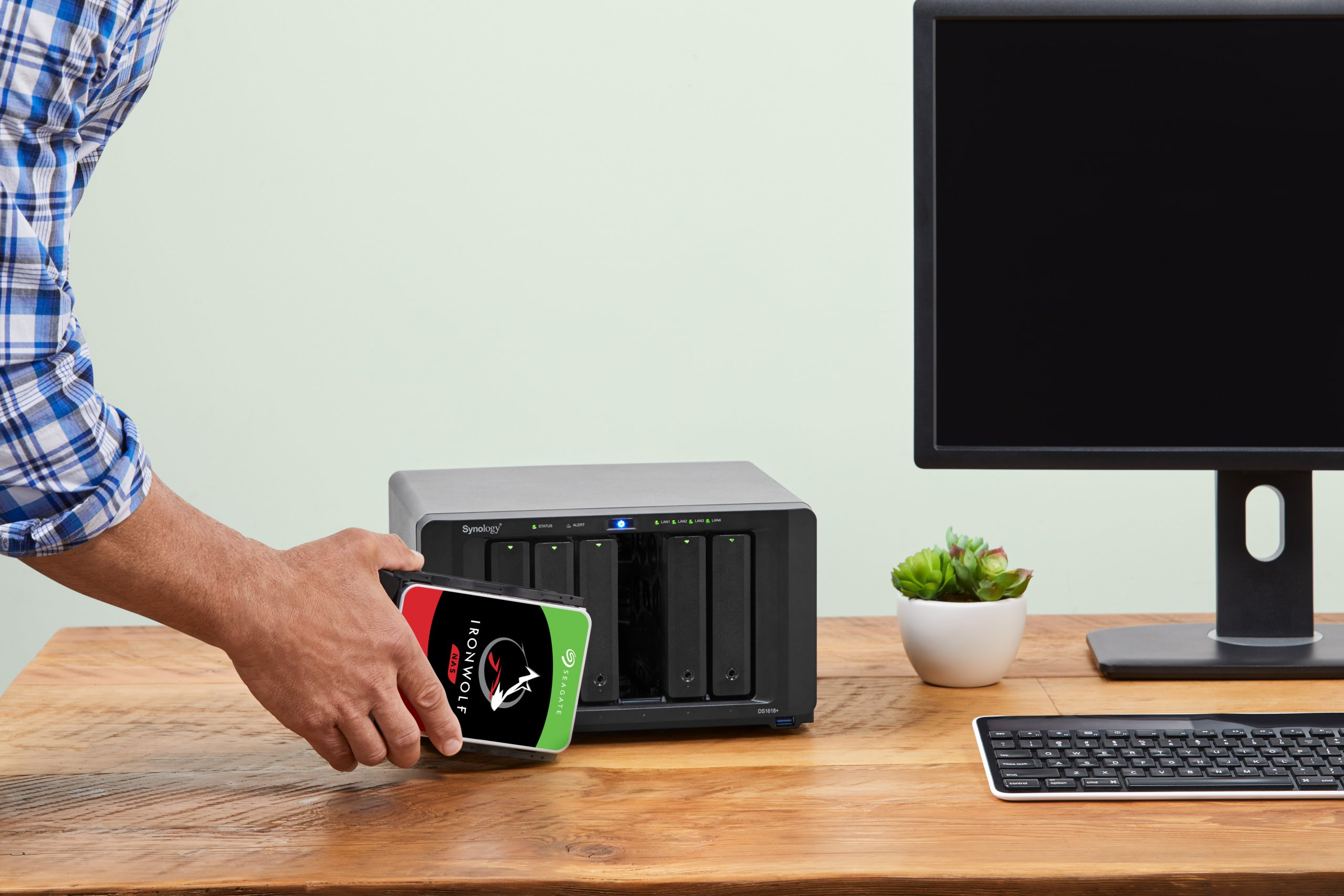 Network-Attached Storage (NAS) Market