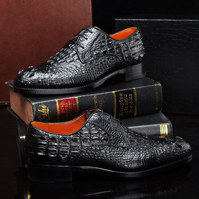Luxury Shoes Market