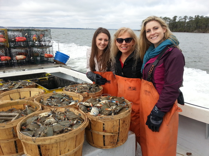 'Girls with Crabs' Cookbook'