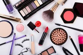 Cosmetics Market to Eyewitness Massive Growth by 2025 : L&am'
