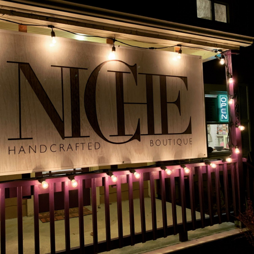 Company Logo For NICHE handcrafted boutique'