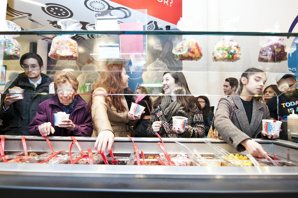 Off the Wall Frozen Yogurt Union Square Grand Opening'