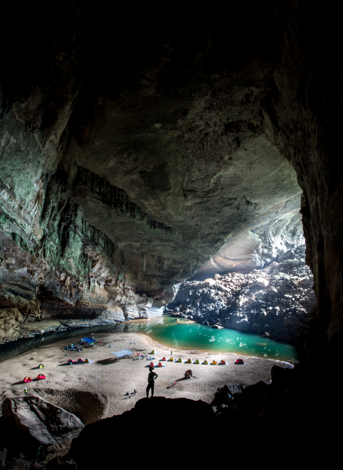 Gregg Jaden Hang En Cave Vietnam'
