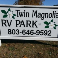Twin Magnolia RV Park Logo