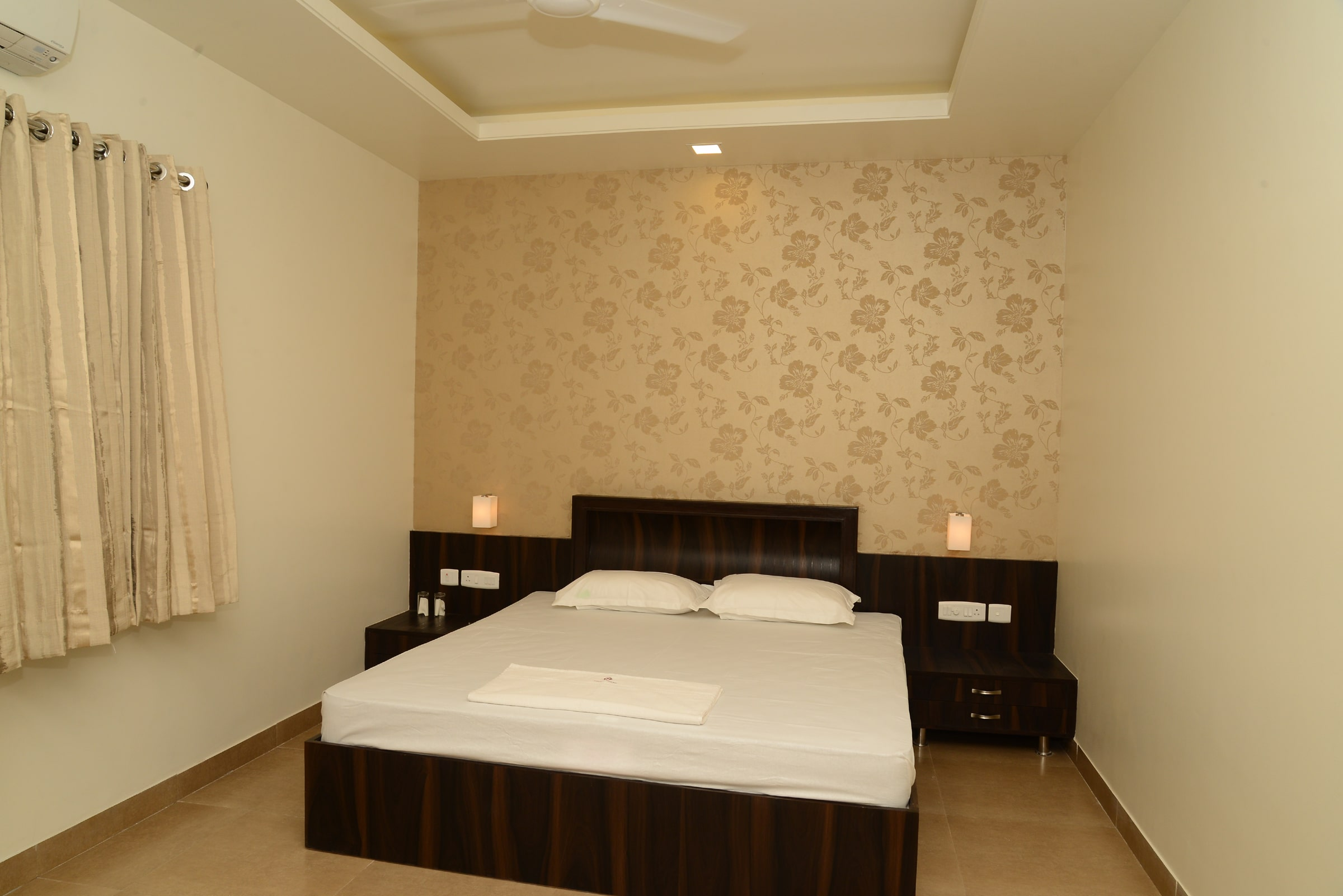 Hotel SPDS Standard Double A/C Room'