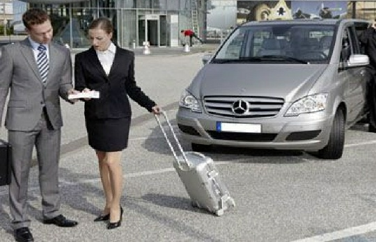 Dubai airport transportation