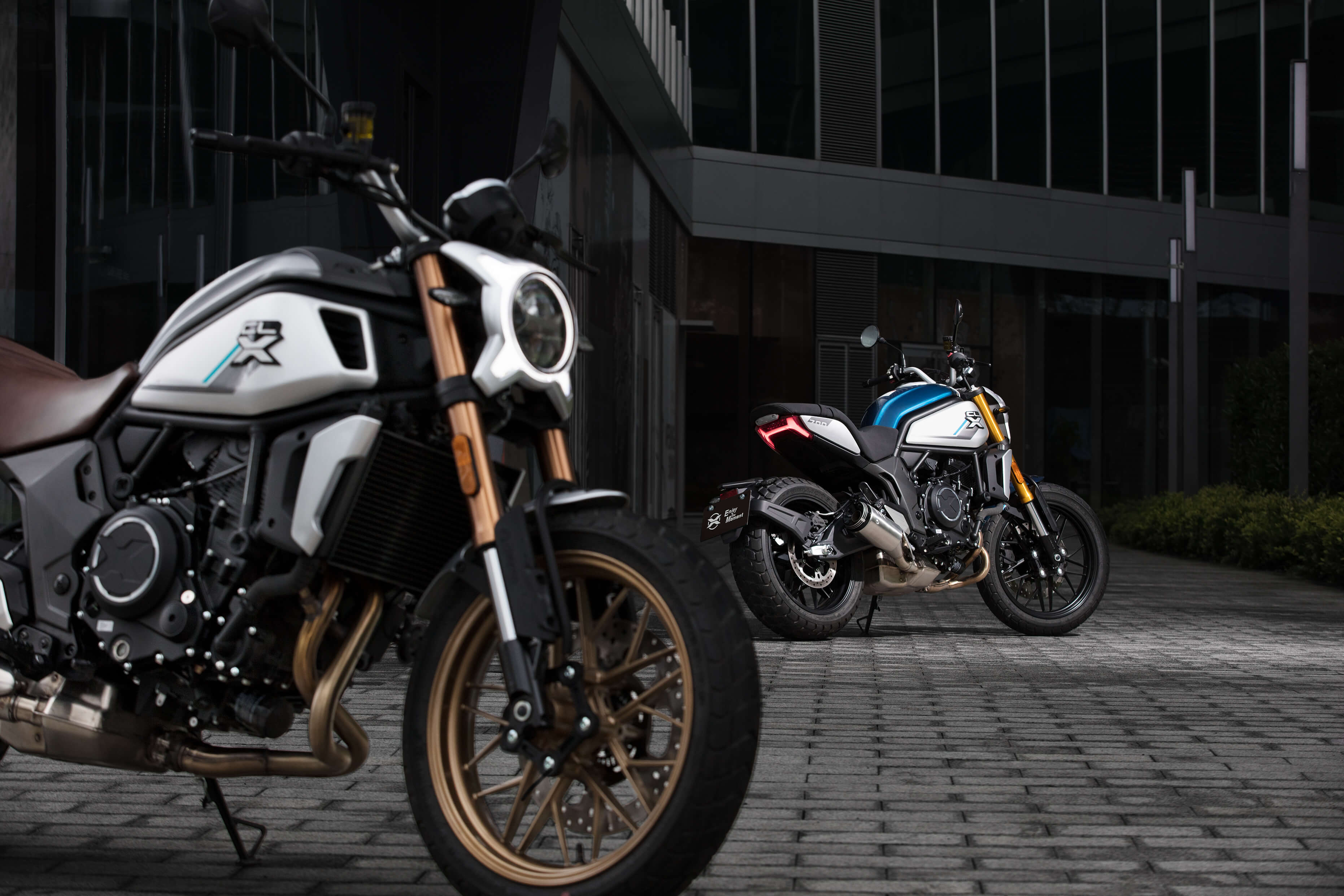 700CL-X Heritage——ENJOY THE MOMENT