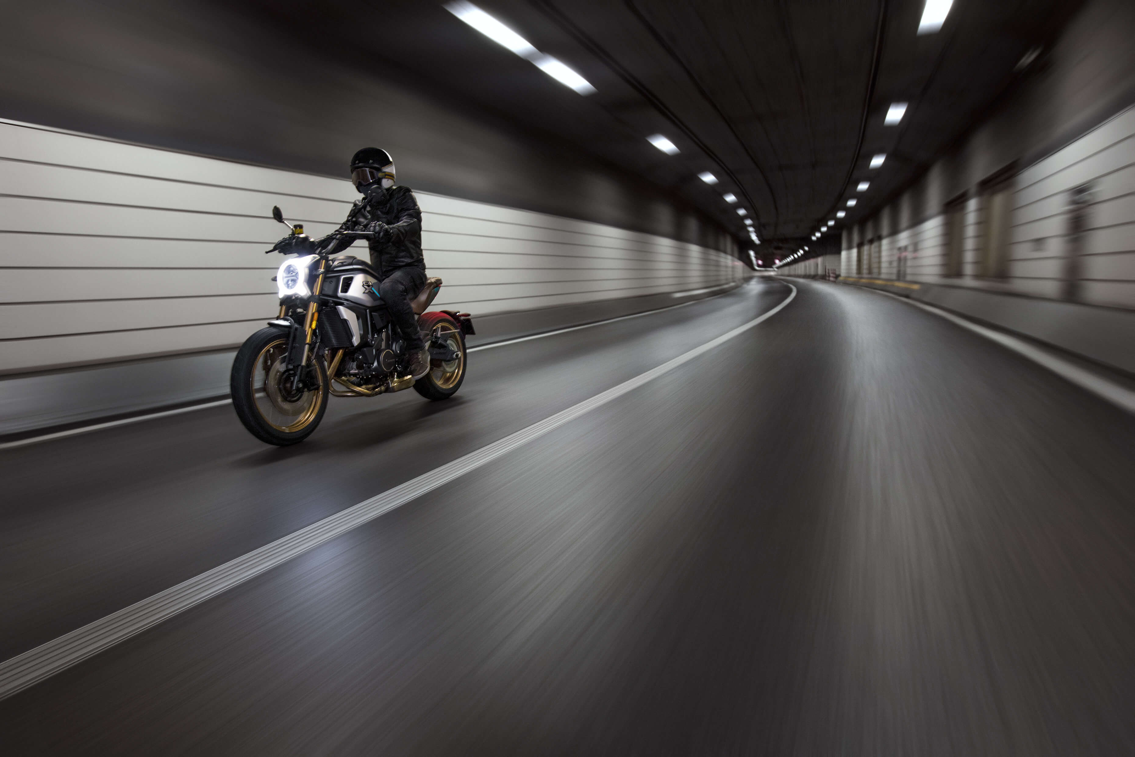700CL-X Heritage——ENJOY THE MOMENT
