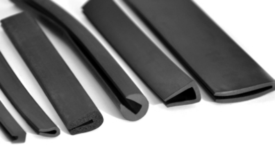 Dekuma Launches Ideal Rubber Injection Machines for Car Wind