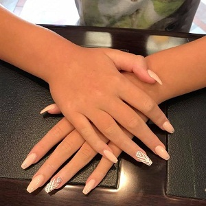 Company Logo For TRACY Nail and Beauty'