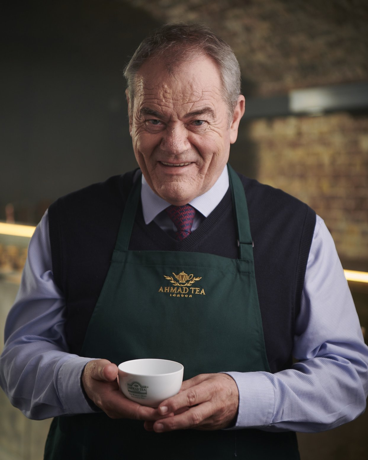 William Manning, Ahmad Tea’s Senior Tea Taster wit