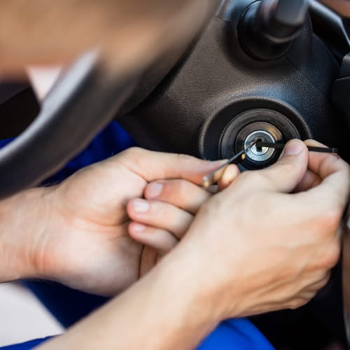 Automotive Locksmith'